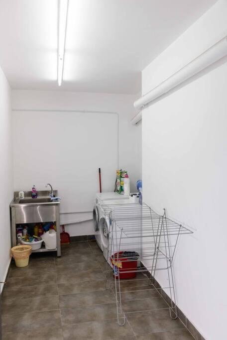 City Lux2Modern Apartment Next To Kerameikos Metro Афины Экстерьер фото